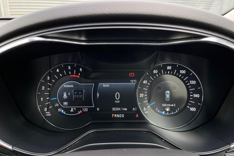 Ford MONDEO Photo autoimg-589306921def974021b7d1b184e476272a31ee8c.jpg
