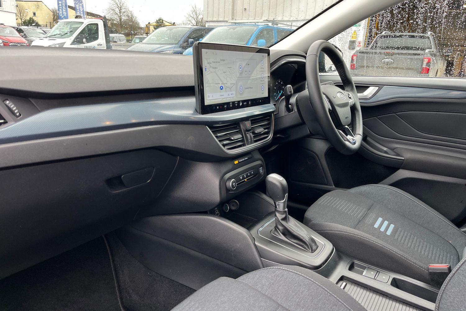 Ford FOCUS Photo 17