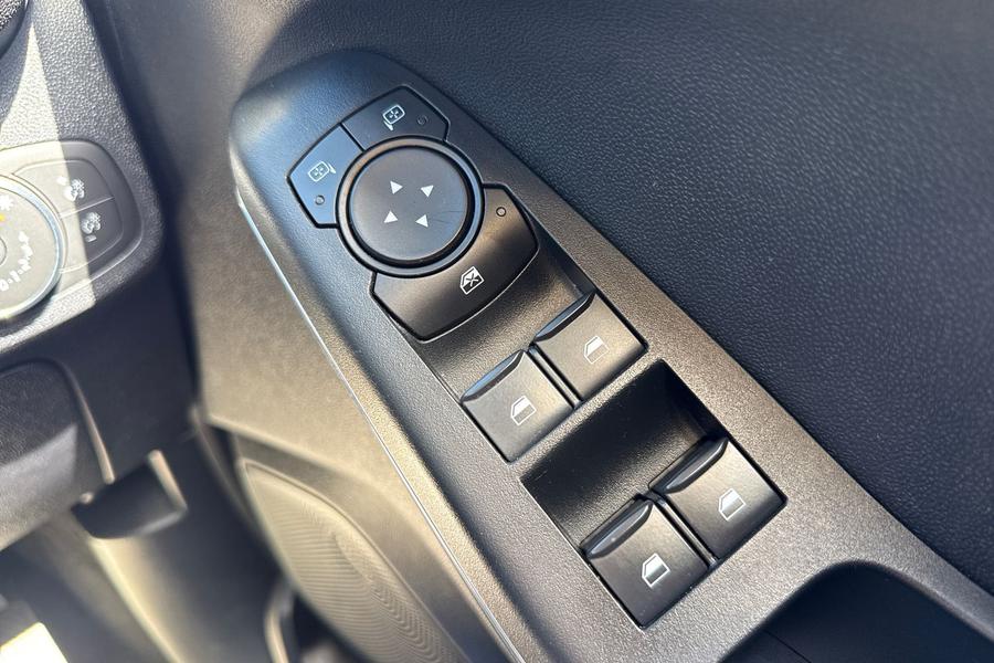Ford Fiesta Photo autoimg-5896fc7372e0b8b2febc91e954c75054eb4d67a3.jpg