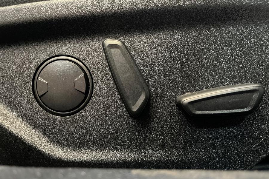 Ford FOCUS Photo autoimg-589aa5a7725225897533d7bed580984ff72434b8.jpg