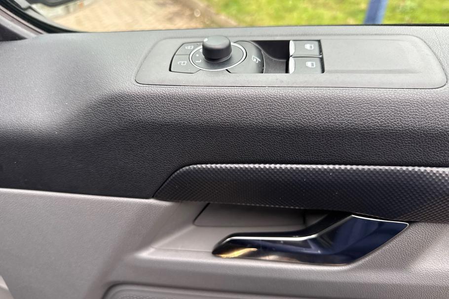 Used Ford TRANSIT CUSTOM 18