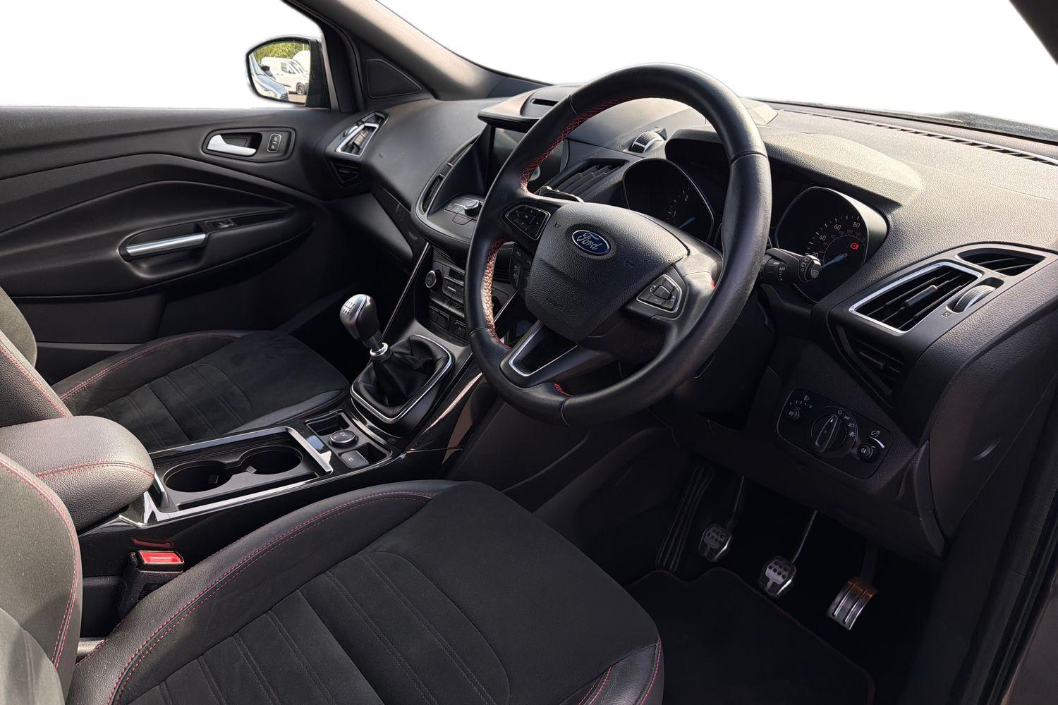 Ford KUGA Photo 8