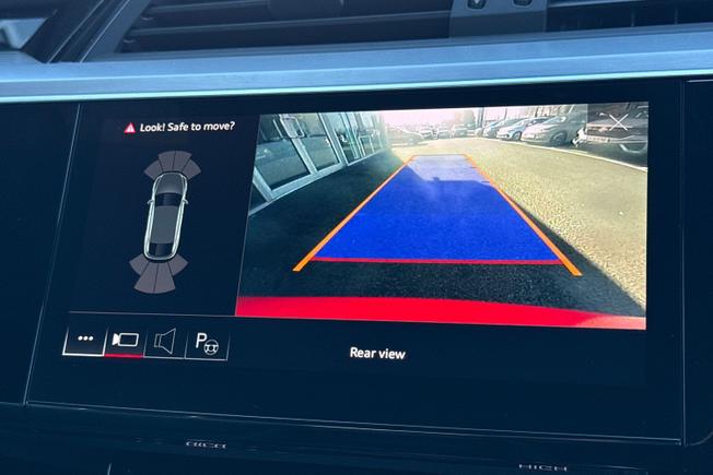 Audi e-tron Photo 47