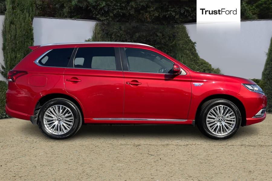 Mitsubishi OUTLANDER Photo autoimg-58a74b5c905cbf4003949b45dc1485ea9c986a3d.jpg