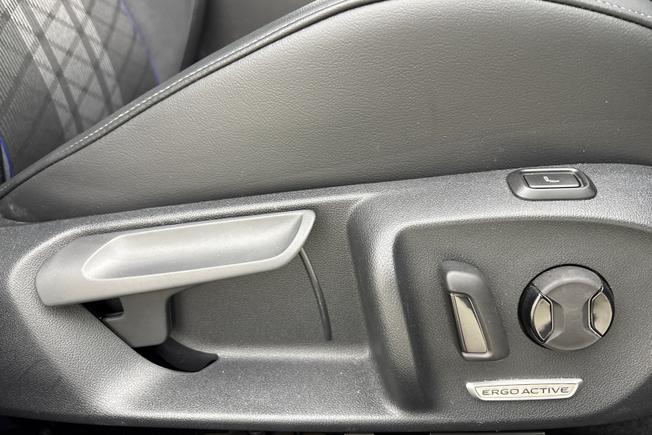 Volkswagen Passat Photo 29