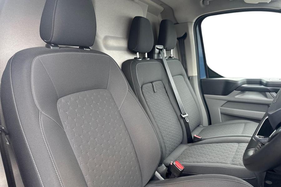 Ford TRANSIT CUSTOM Photo autoimg-58ab632d18fb606ae1fabb71e7b6b9c1409a9a62.jpg