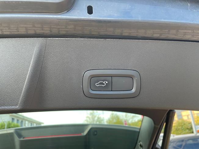 VOLVO XC40 Photo 38