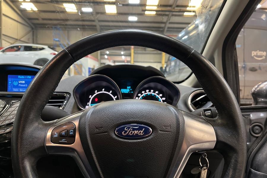 Ford FIESTA Photo autoimg-58b34f74d85752ea64de72291964da85e3929240.jpg