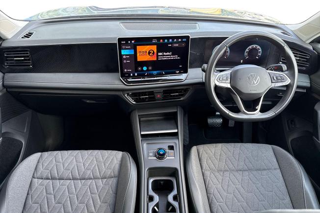 VOLKSWAGEN Tiguan Photo 10