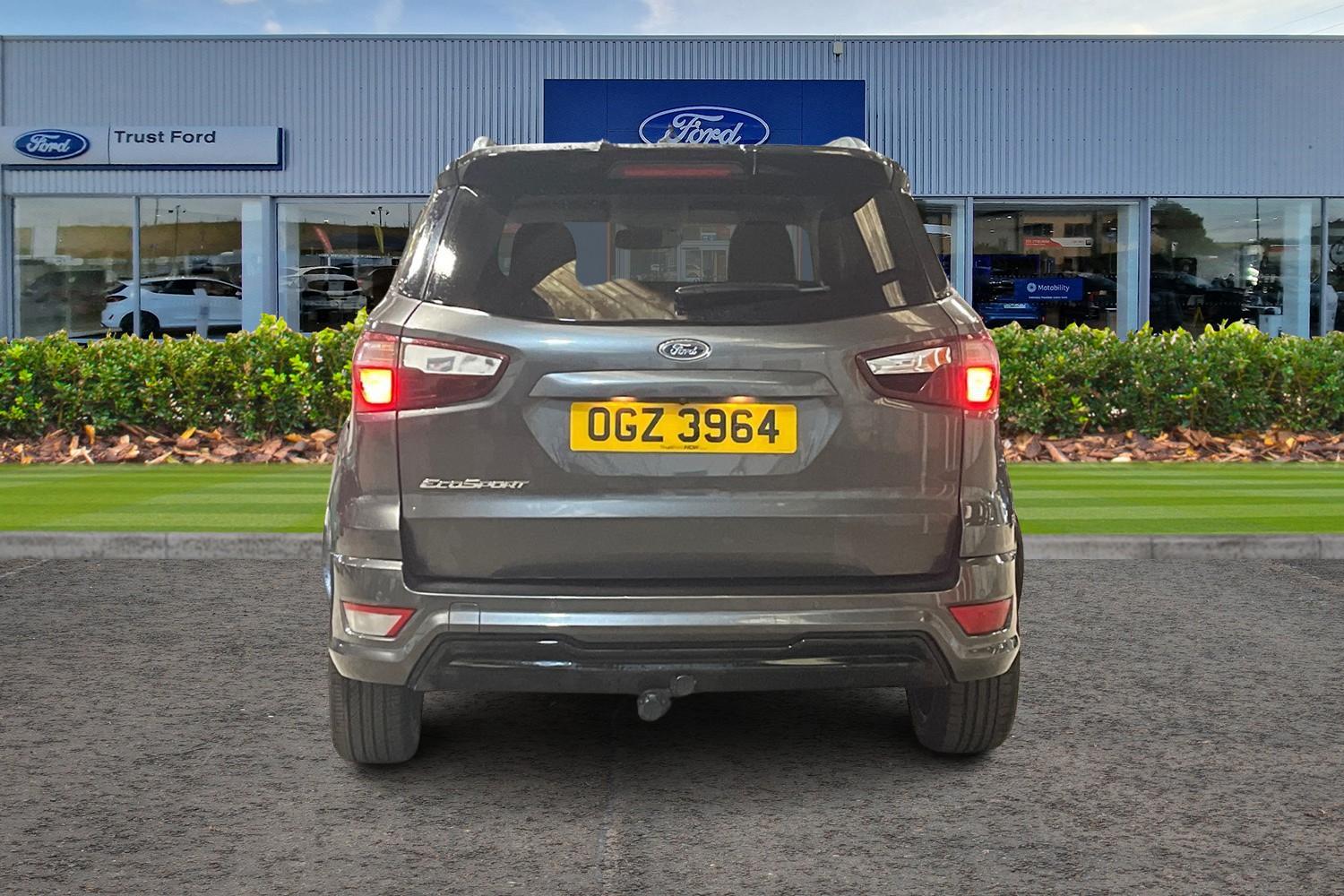 Ford ECOSPORT Photo 6