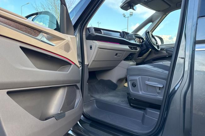 Volkswagen Multivan Photo 37