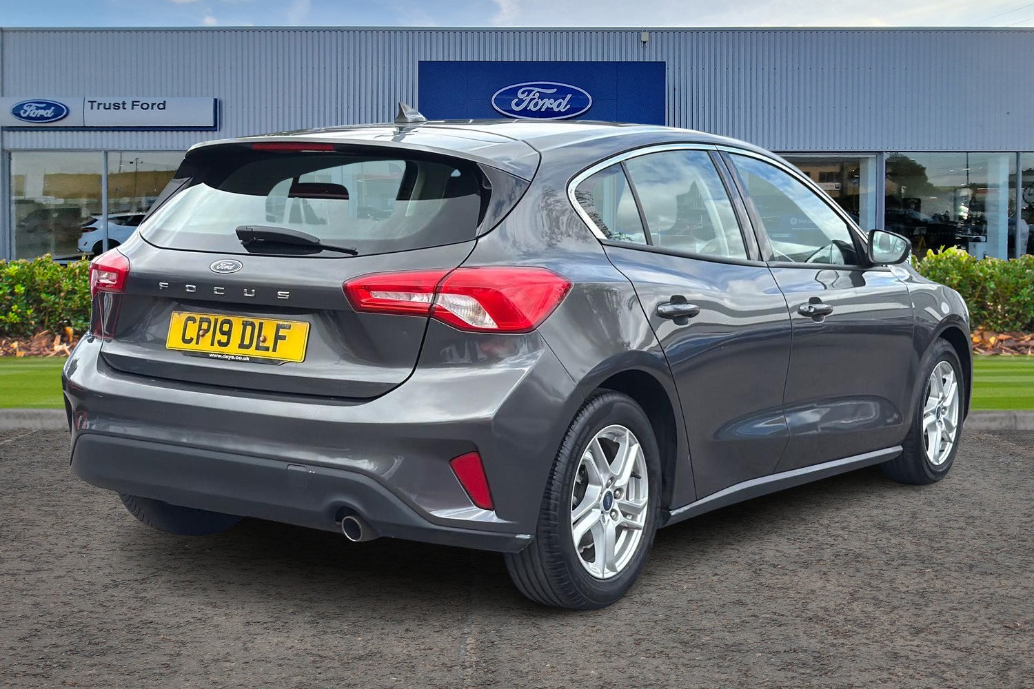 Ford FOCUS Photo 3
