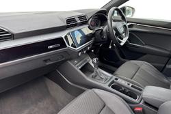 AUDI Q3 Photo 2