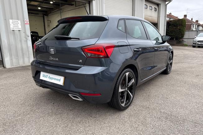SEAT Ibiza Photo 22
