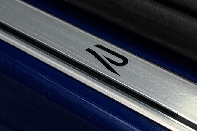VOLKSWAGEN T-Roc Photo 44