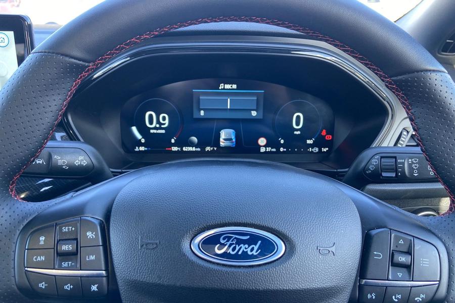 Ford FOCUS Photo autoimg-58d7a996e89ae37e2b5fb1f95863fb252cc7a129.jpg