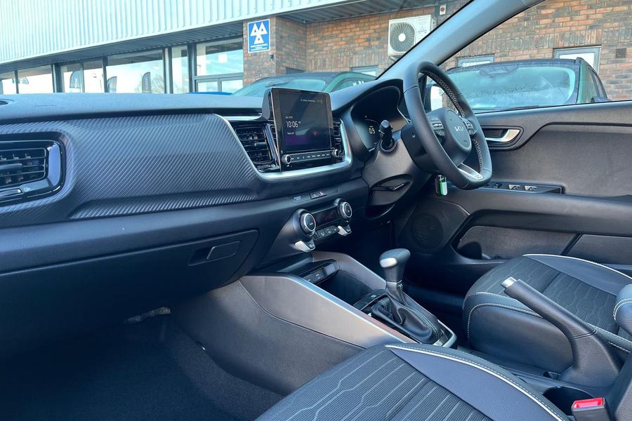 Kia STONIC Photo autoimg-58d8a911ed11e2d3a488d89ca1abf11ebce223ef.jpg