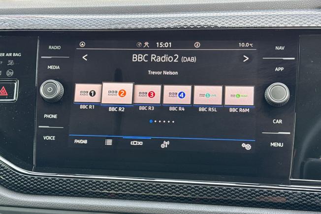 VOLKSWAGEN Polo Photo 13