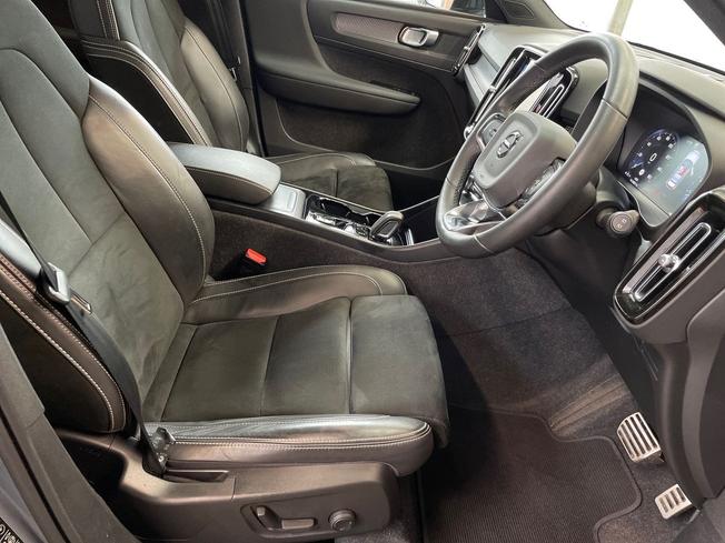 VOLVO Xc40 Photo 28