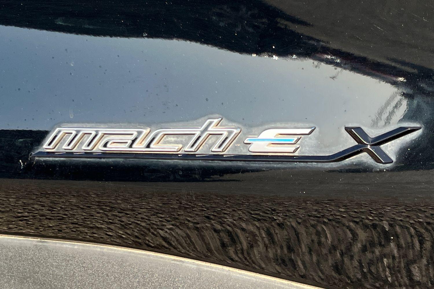 Ford Mustang Mach-E Photo 39
