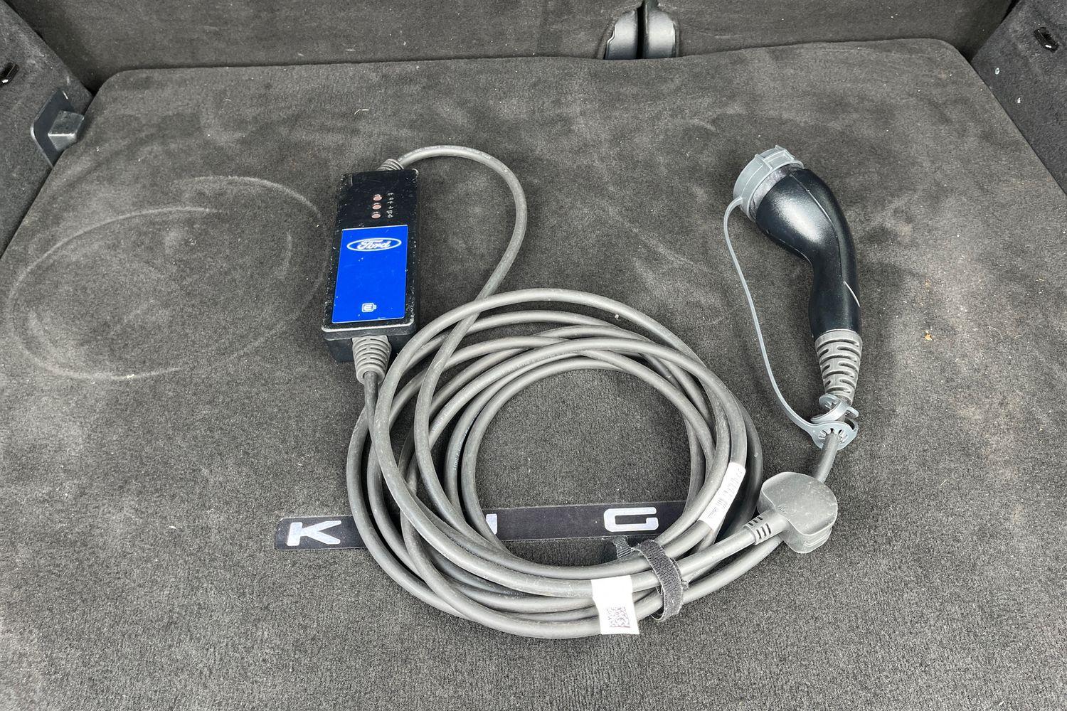 Ford KUGA Photo 24