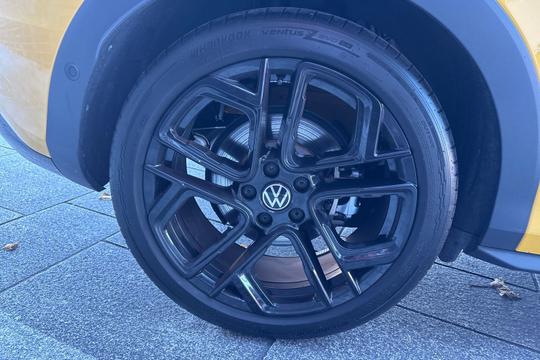 Volkswagen T-roc Photo autoimg-58e719d79e205f1e8c54f782efb097d9afeb8ae9.jpg