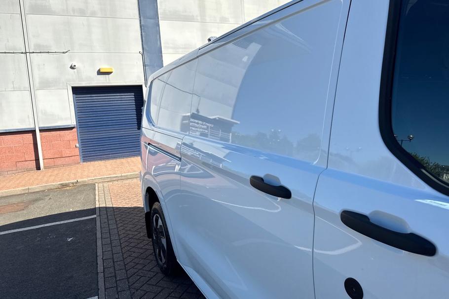 Used FORD E-TRANSIT CUSTOM HT74EWN 19
