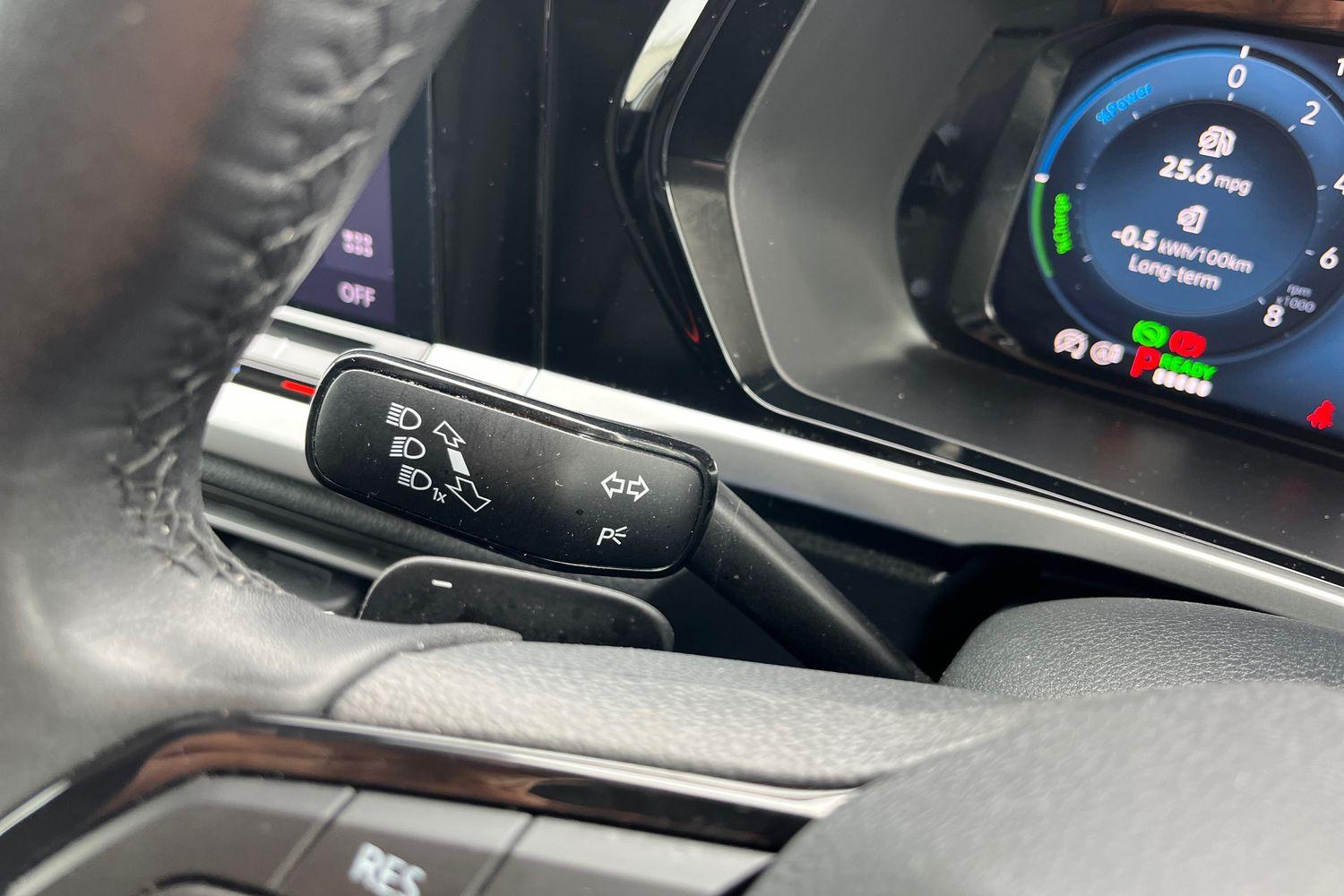 Ford TRANSIT CONNECT Photo 22