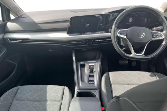 Volkswagen Golf Photo autoimg-58ec5f8da1c4ff187f33ae14d089caa20451331a.jpg
