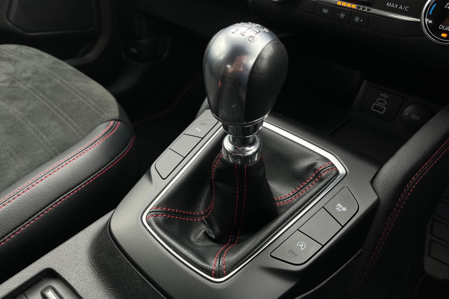Ford Kuga Photo 29
