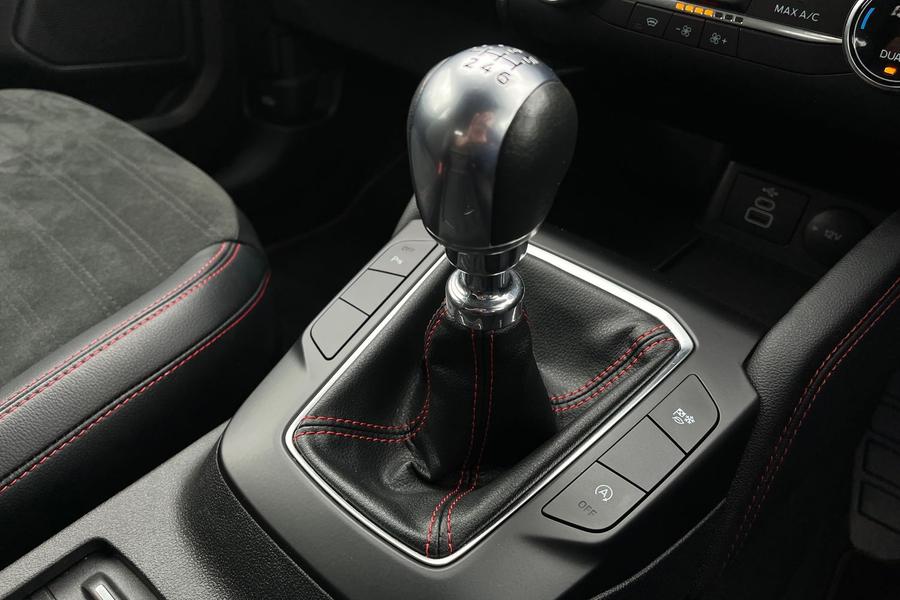 Ford Kuga Photo autoimg-58eca8da0ce7c4efd5831f38fe4e2ab789becd6e.jpg