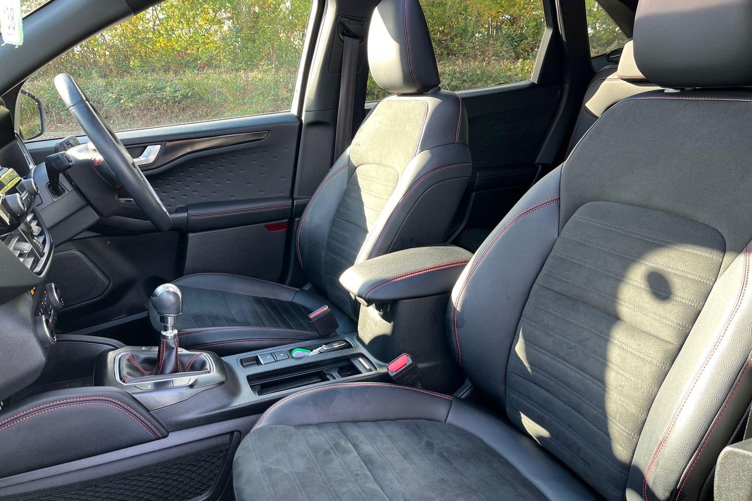 Ford KUGA Photo 18