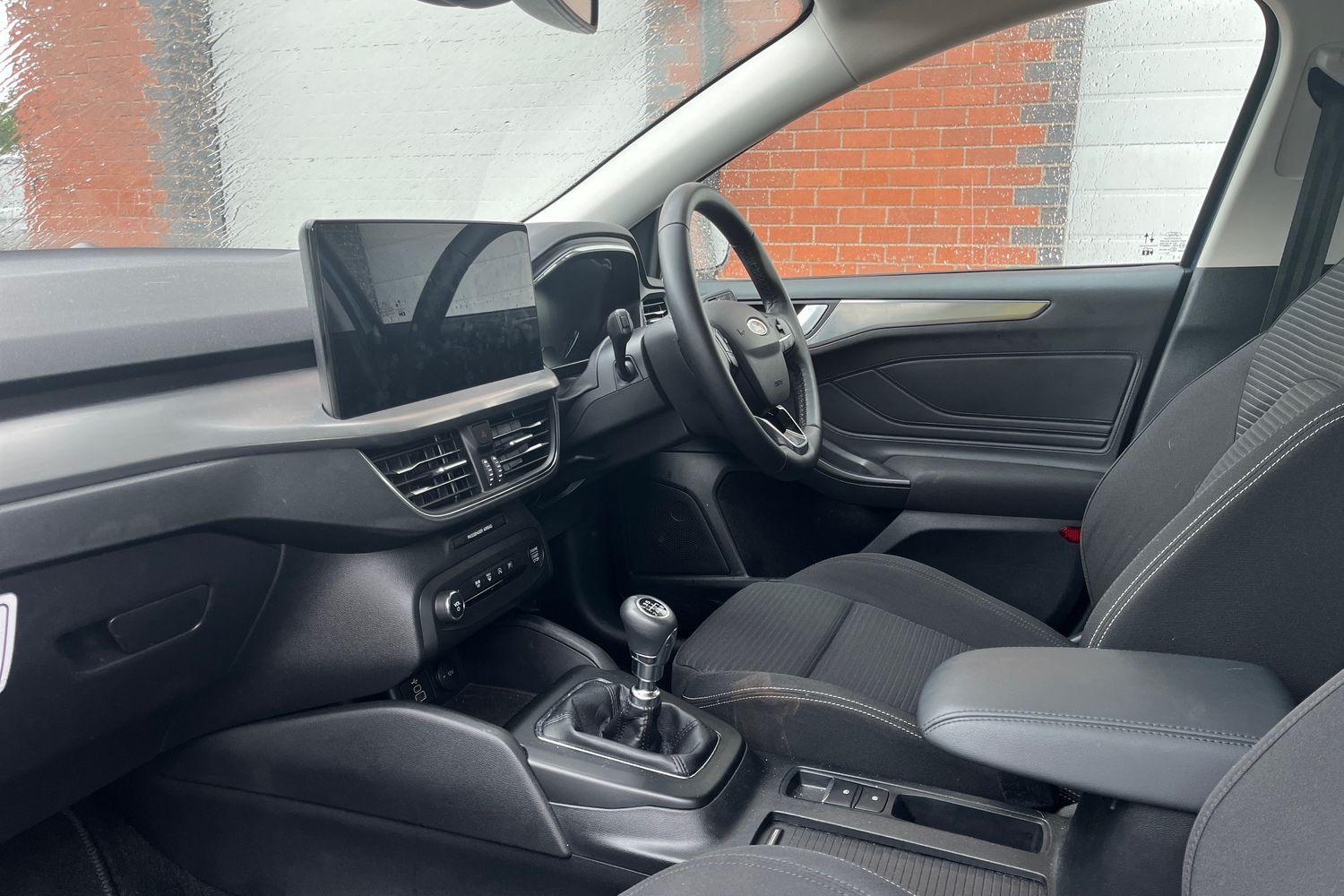 Ford Focus Photo 17