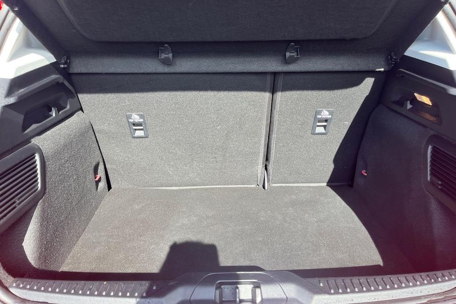 Ford FOCUS Photo autoimg-58f3d39f3a9577963e5fe89b6cc06cb006accf69.jpg