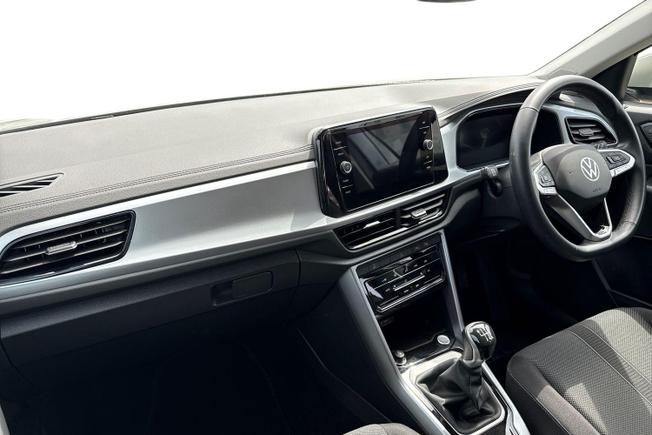 VOLKSWAGEN T-Roc Photo 2