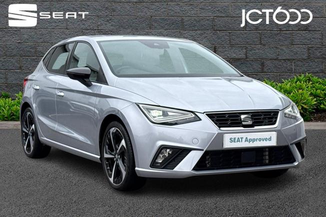 SEAT Ibiza Photo 1