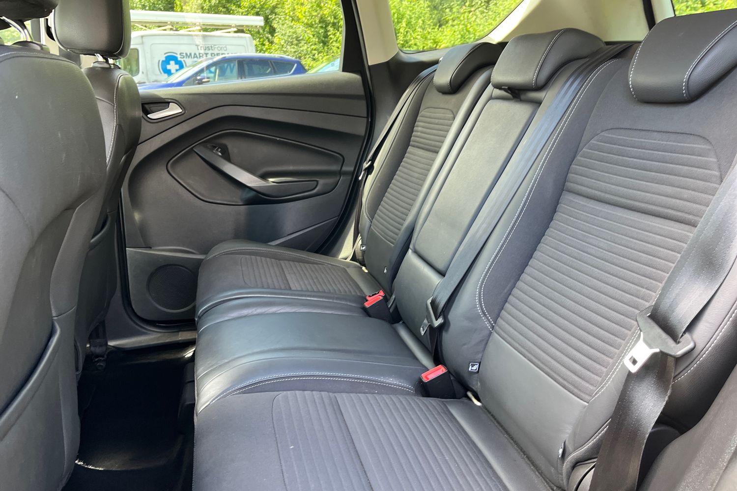 Ford KUGA Photo 34