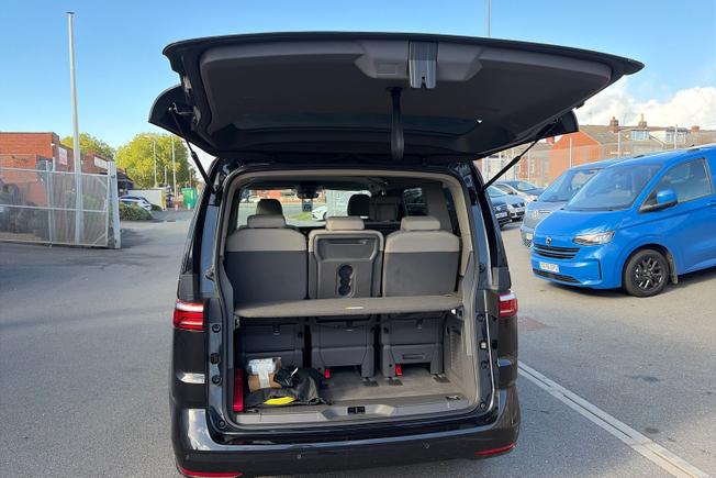 VOLKSWAGEN Multivan Photo 33