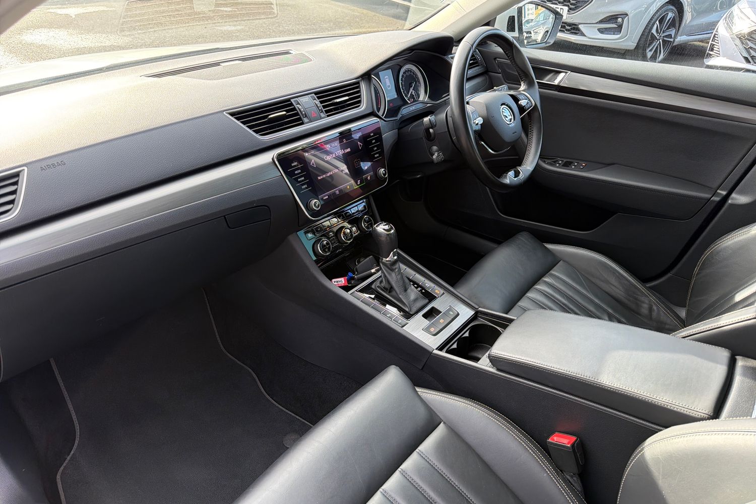 Skoda Superb Photo 17