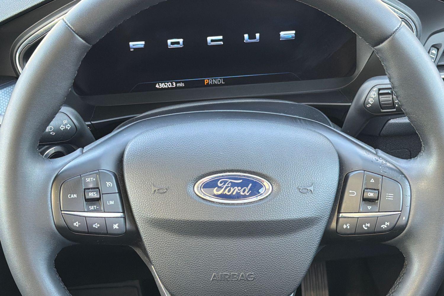 Ford FOCUS Photo 11