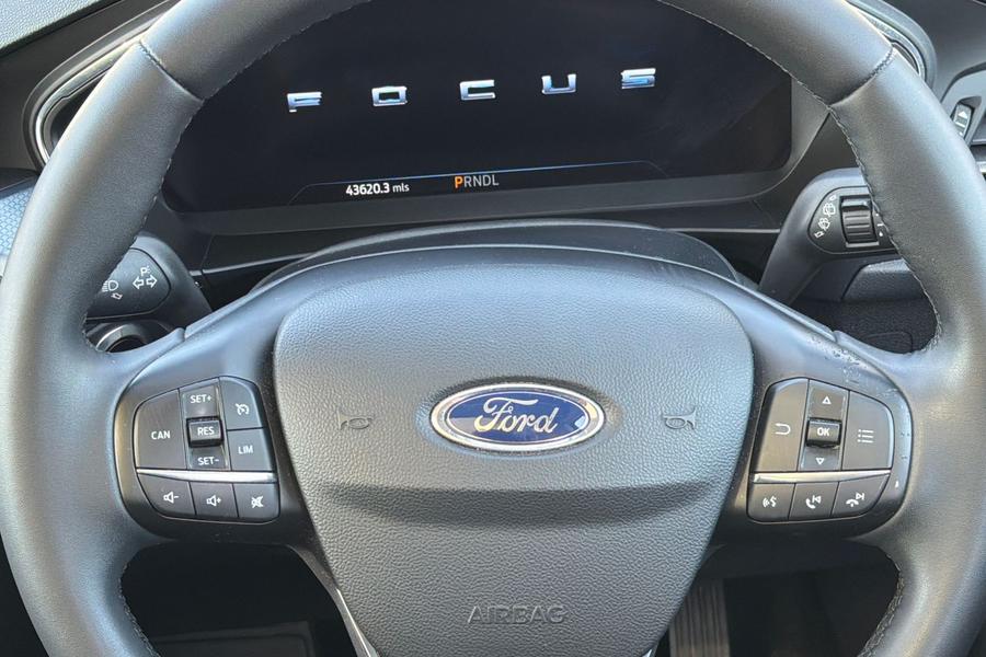 Ford FOCUS Photo autoimg-58fcb44c623c3e686b15172f7efd5607ccce898e.jpg