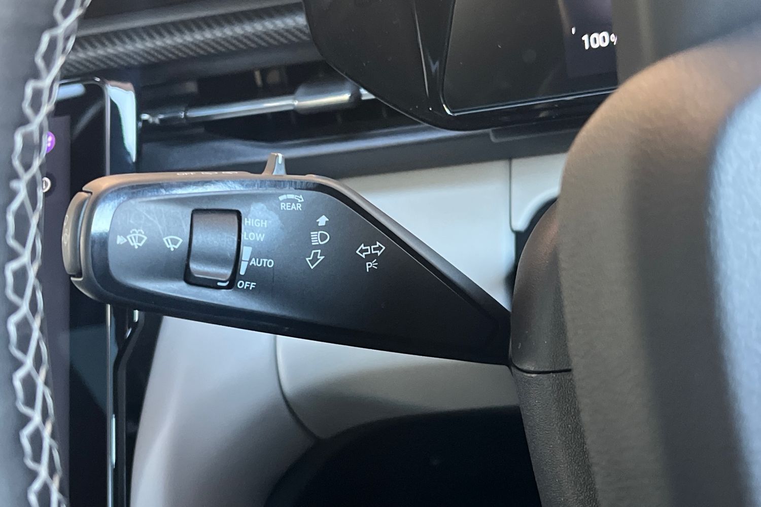 Ford Explorer Photo 13