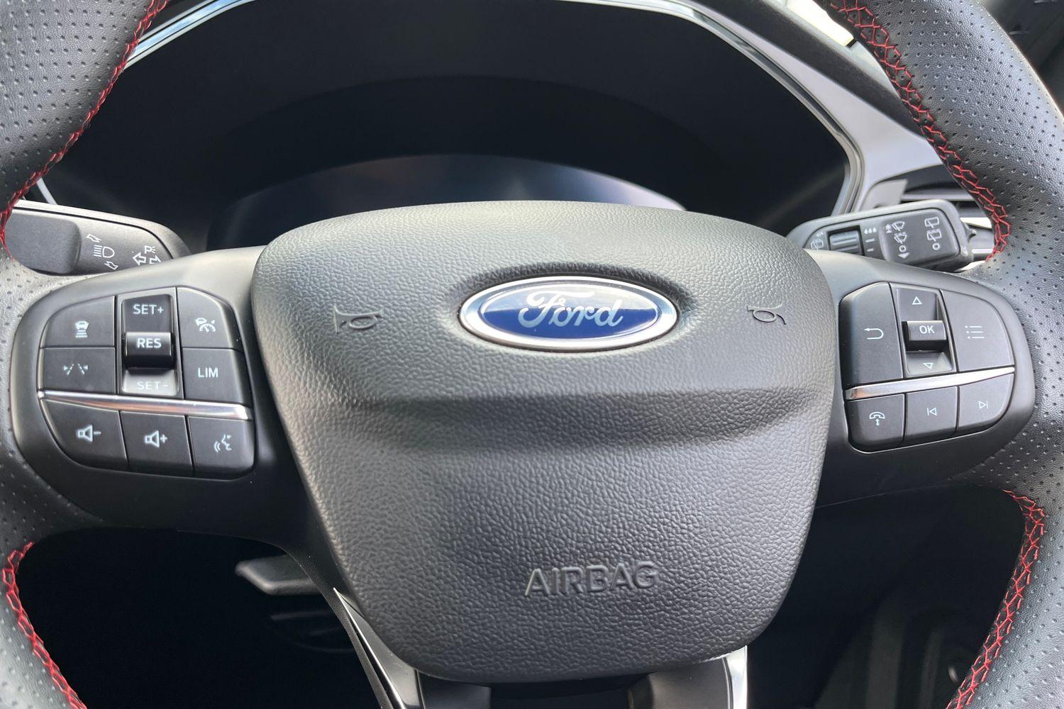 Ford Kuga Photo 35