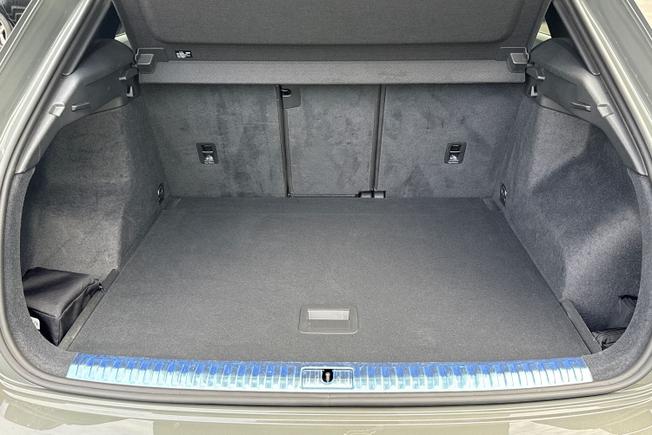 AUDI Q3 Photo 12