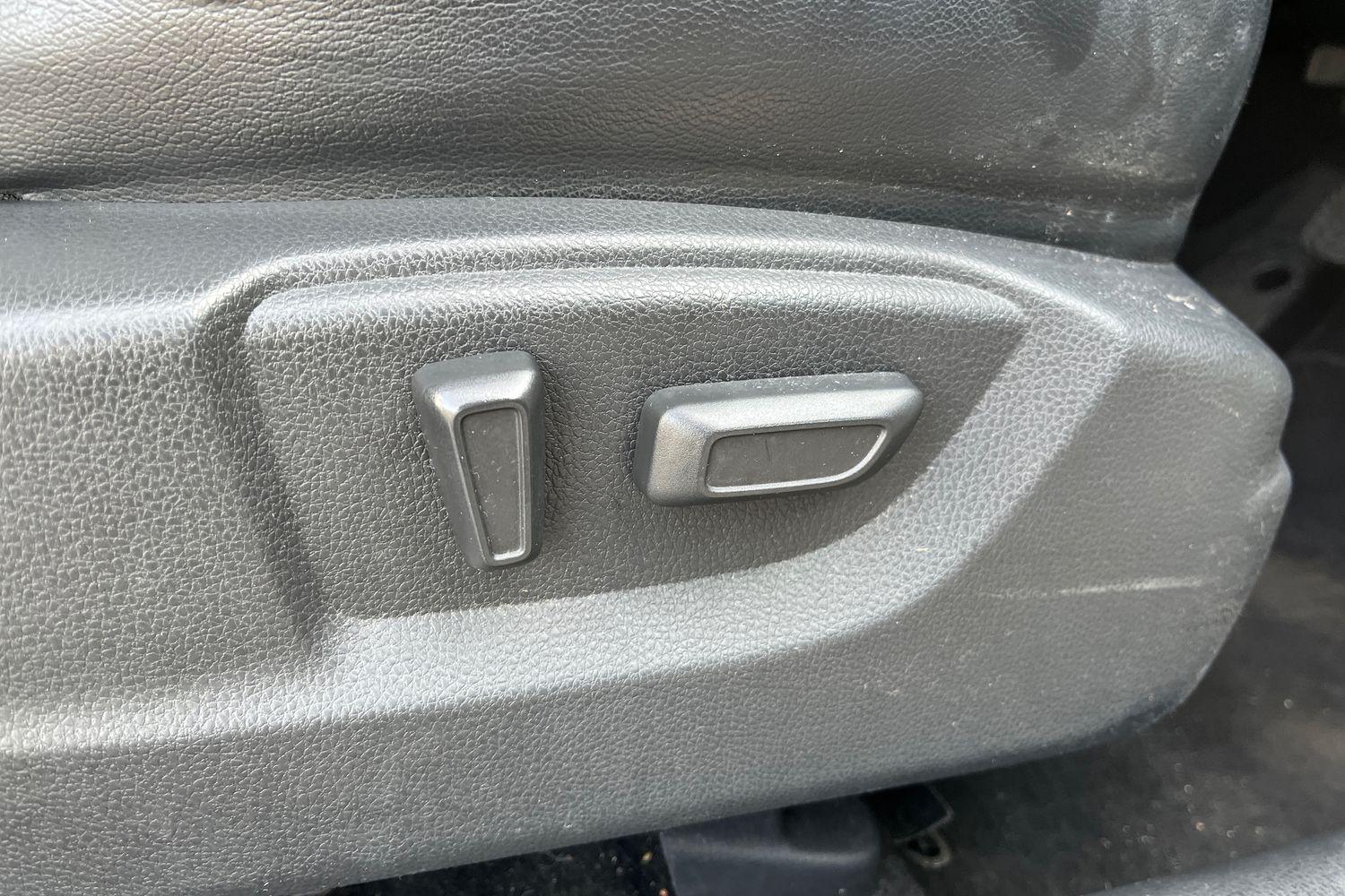 Mitsubishi ECLIPSE CROSS Photo 22