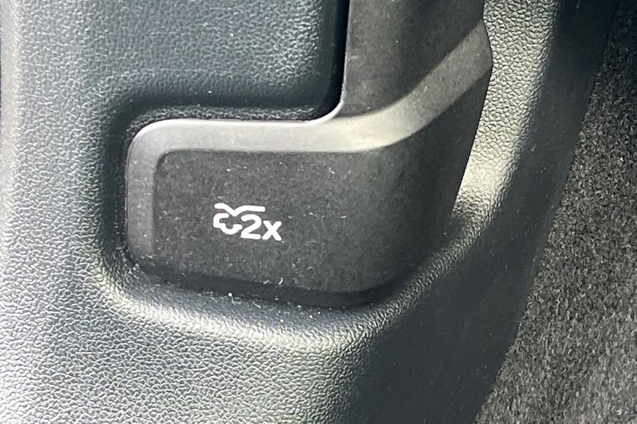 Ford Kuga Photo autoimg-590fb860388aba69e9c4e067381dff2edb960614.jpg