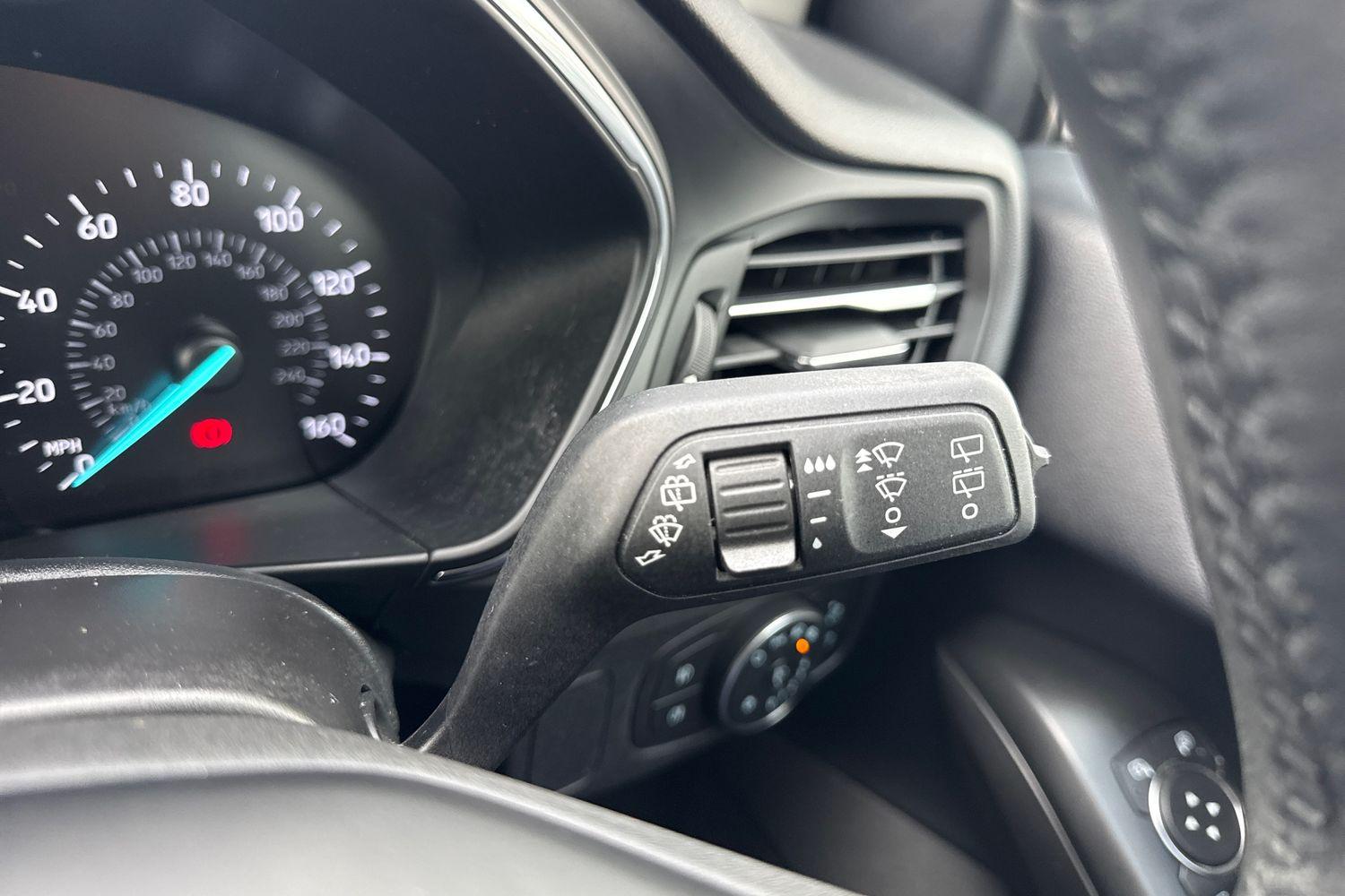 Ford FOCUS Photo 14