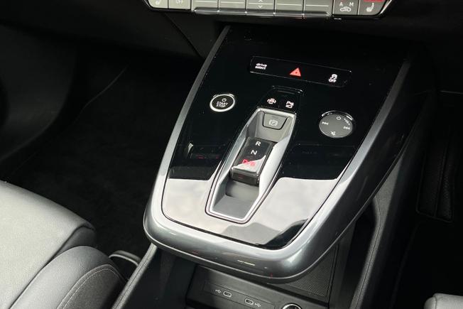Audi Q4 E-Tron Photo 30
