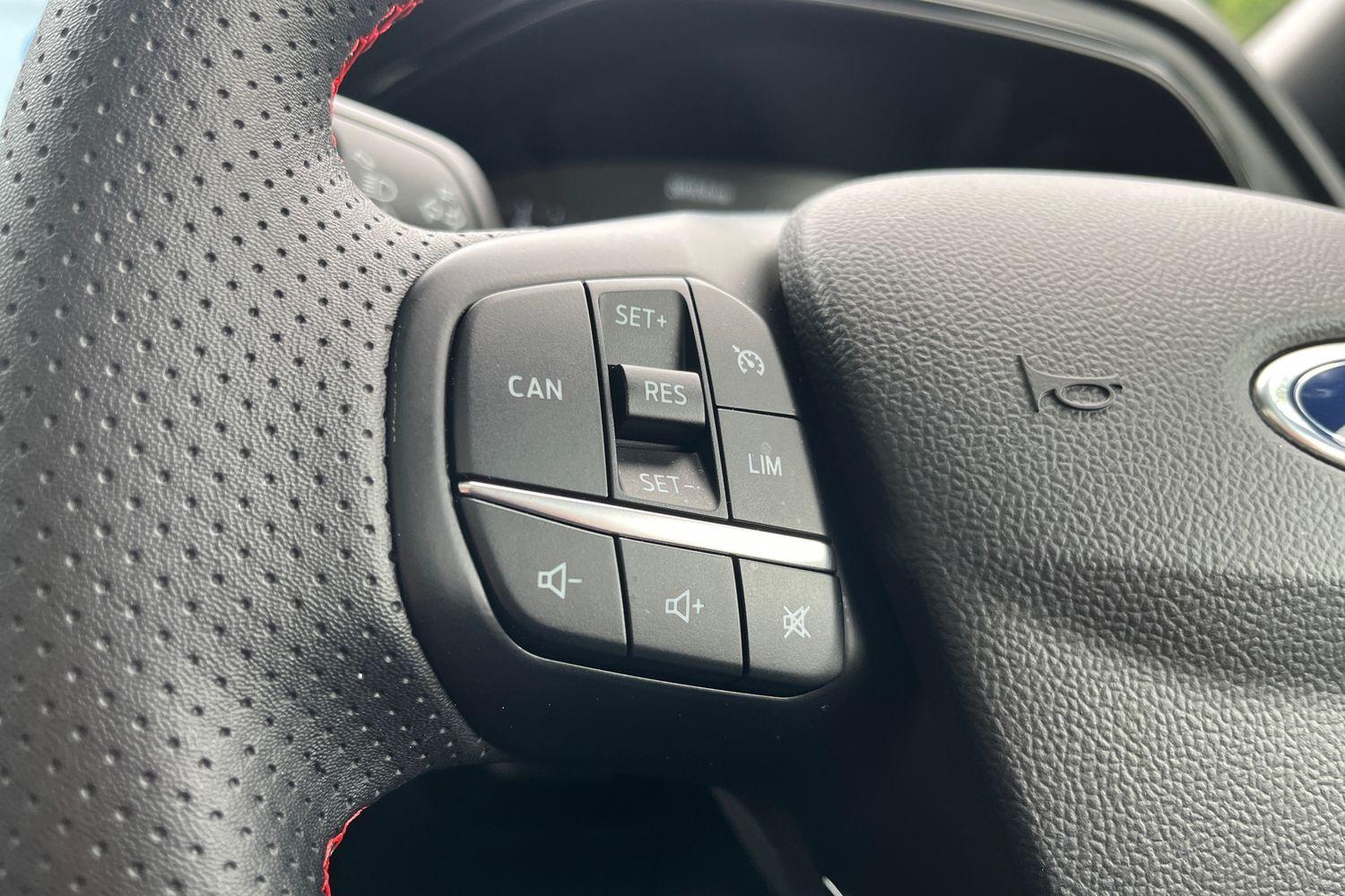 Ford FOCUS Photo 38