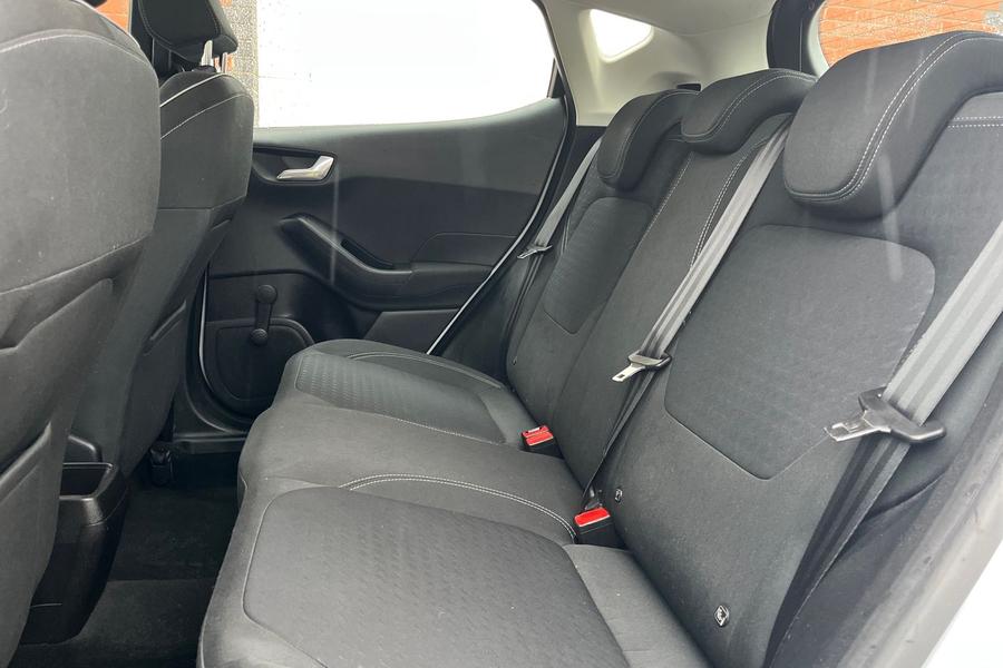 Ford FIESTA Photo autoimg-5919b613641b8387eaceaba23022fa1be6fe45b7.jpg